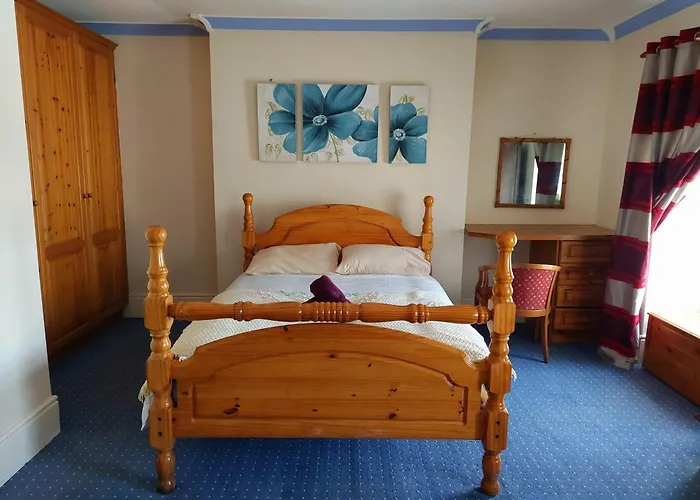 Black Toms Tavern Frühstückspension Tinahely